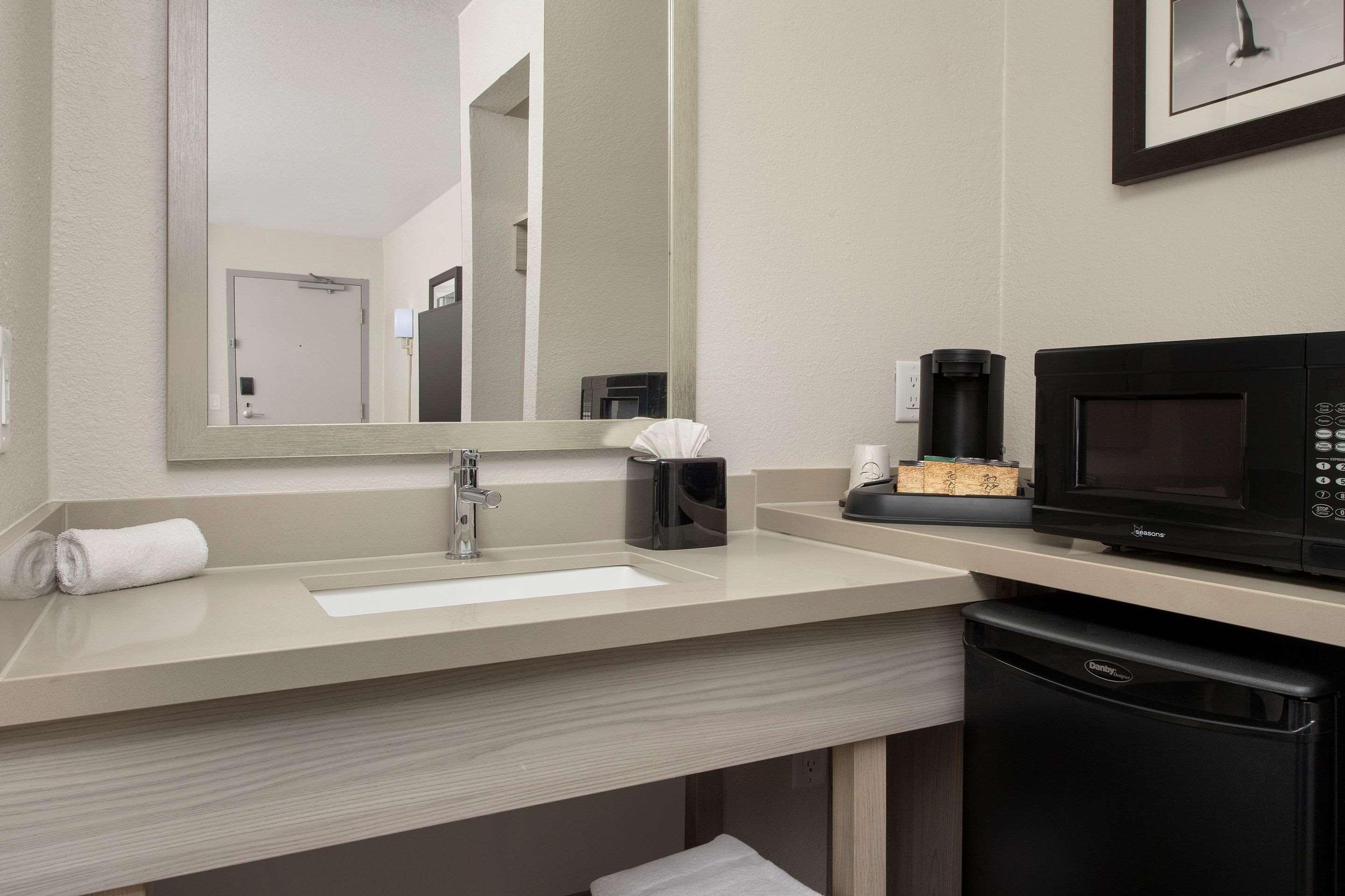 Quality Inn Atlantic Beach-Mayo Clinic Jax Area Екстериор снимка