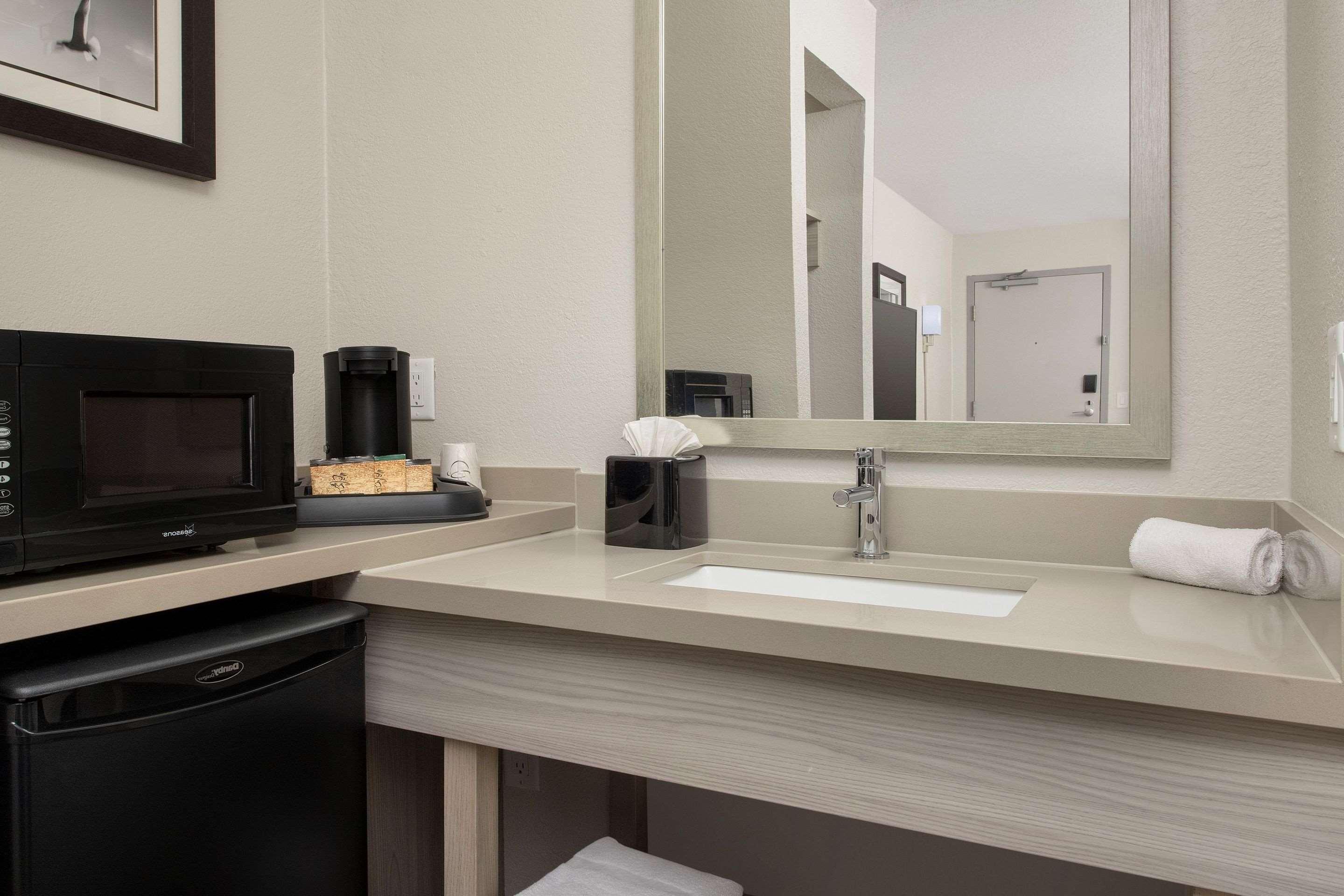 Quality Inn Atlantic Beach-Mayo Clinic Jax Area Екстериор снимка