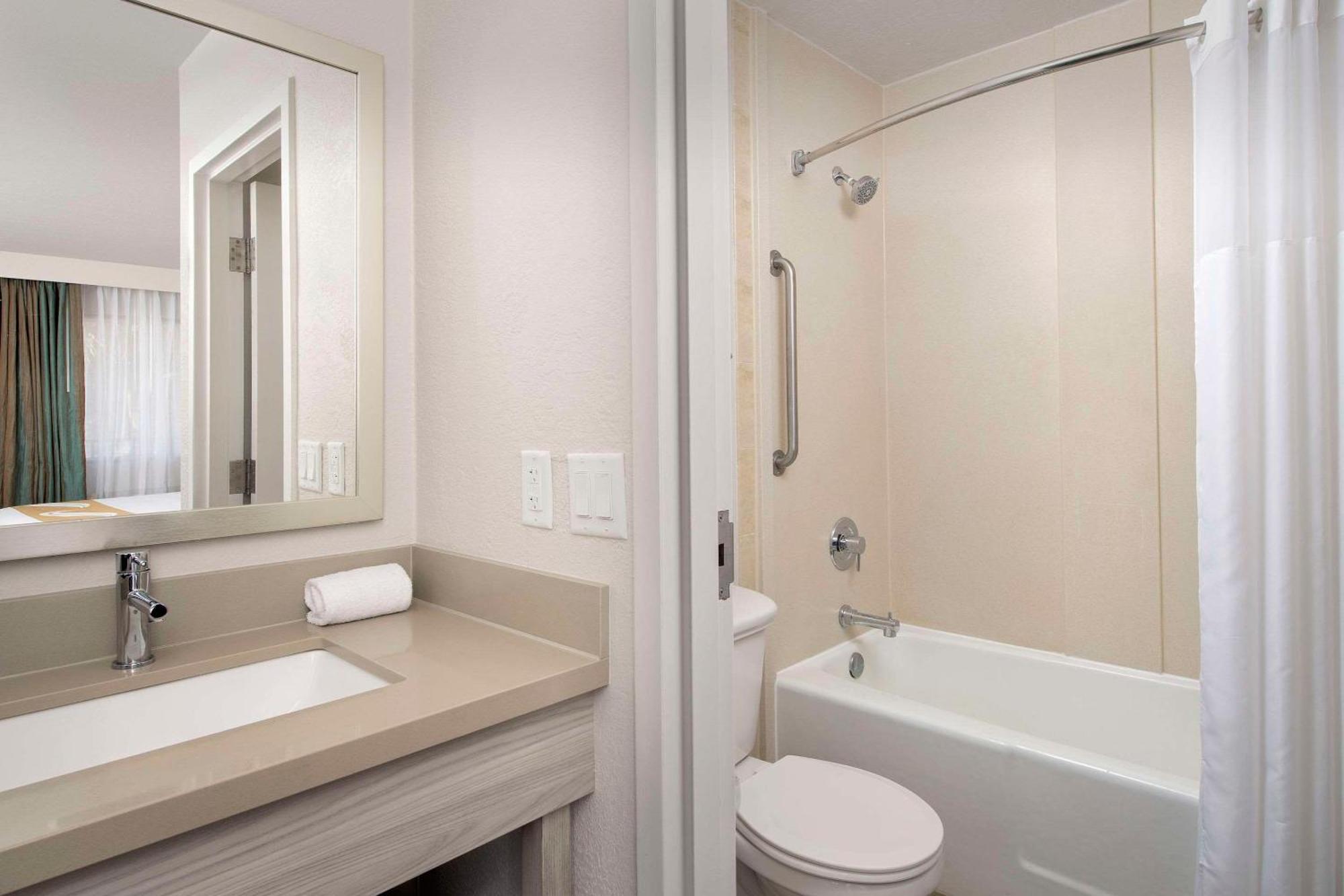 Quality Inn Atlantic Beach-Mayo Clinic Jax Area Екстериор снимка