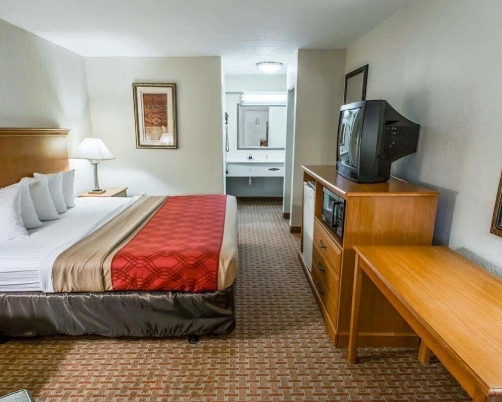 Quality Inn Atlantic Beach-Mayo Clinic Jax Area Екстериор снимка