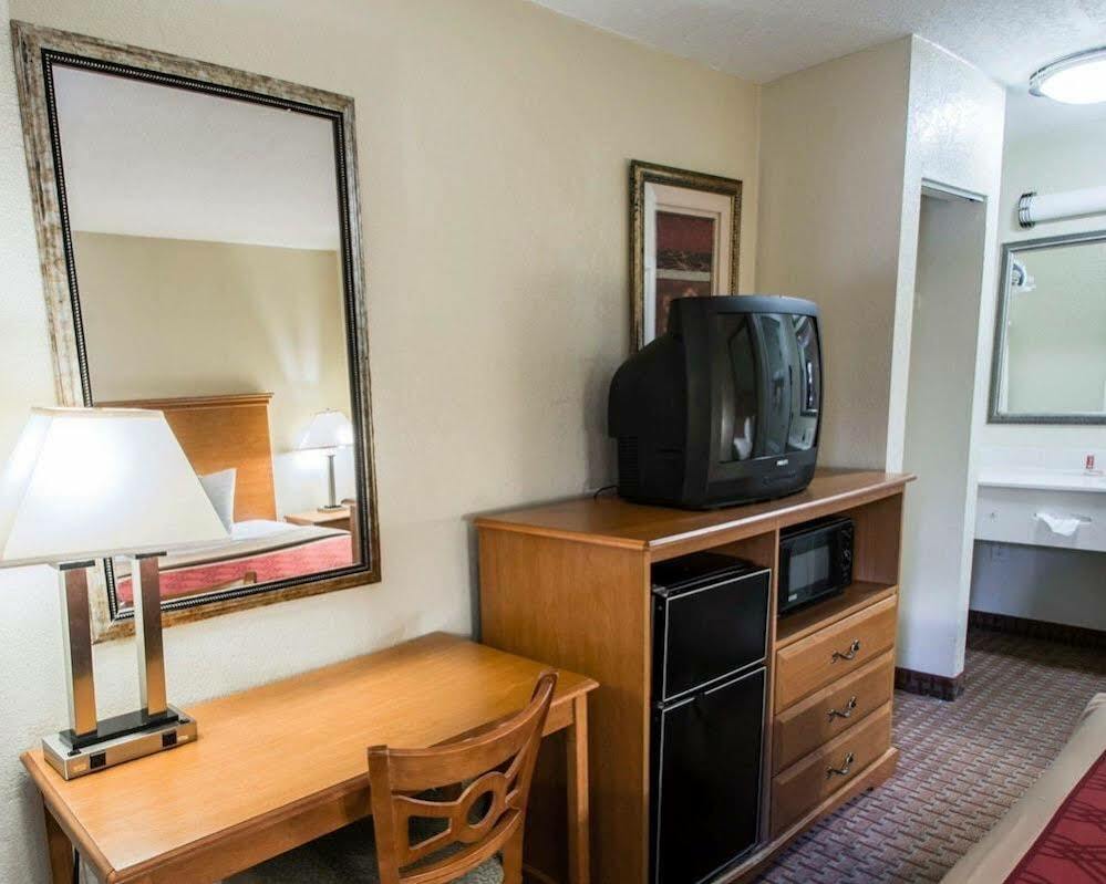 Quality Inn Atlantic Beach-Mayo Clinic Jax Area Екстериор снимка